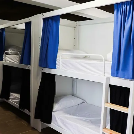 R4hostel Vendégház Vigo