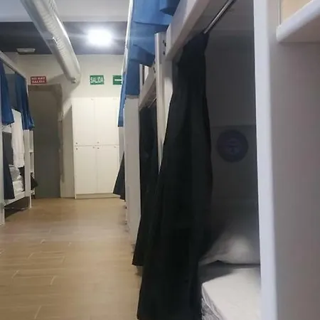 R4hostel Affittacamere *